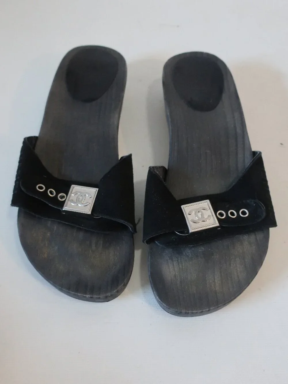 Authentic Women Chanel Black Suede Interlocked CC Wood Clog Mule Sandals 38 US/8